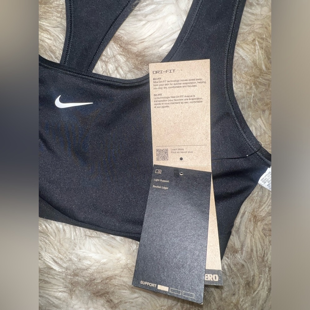 Nike Black Sports Bra - Picture 4 of 7